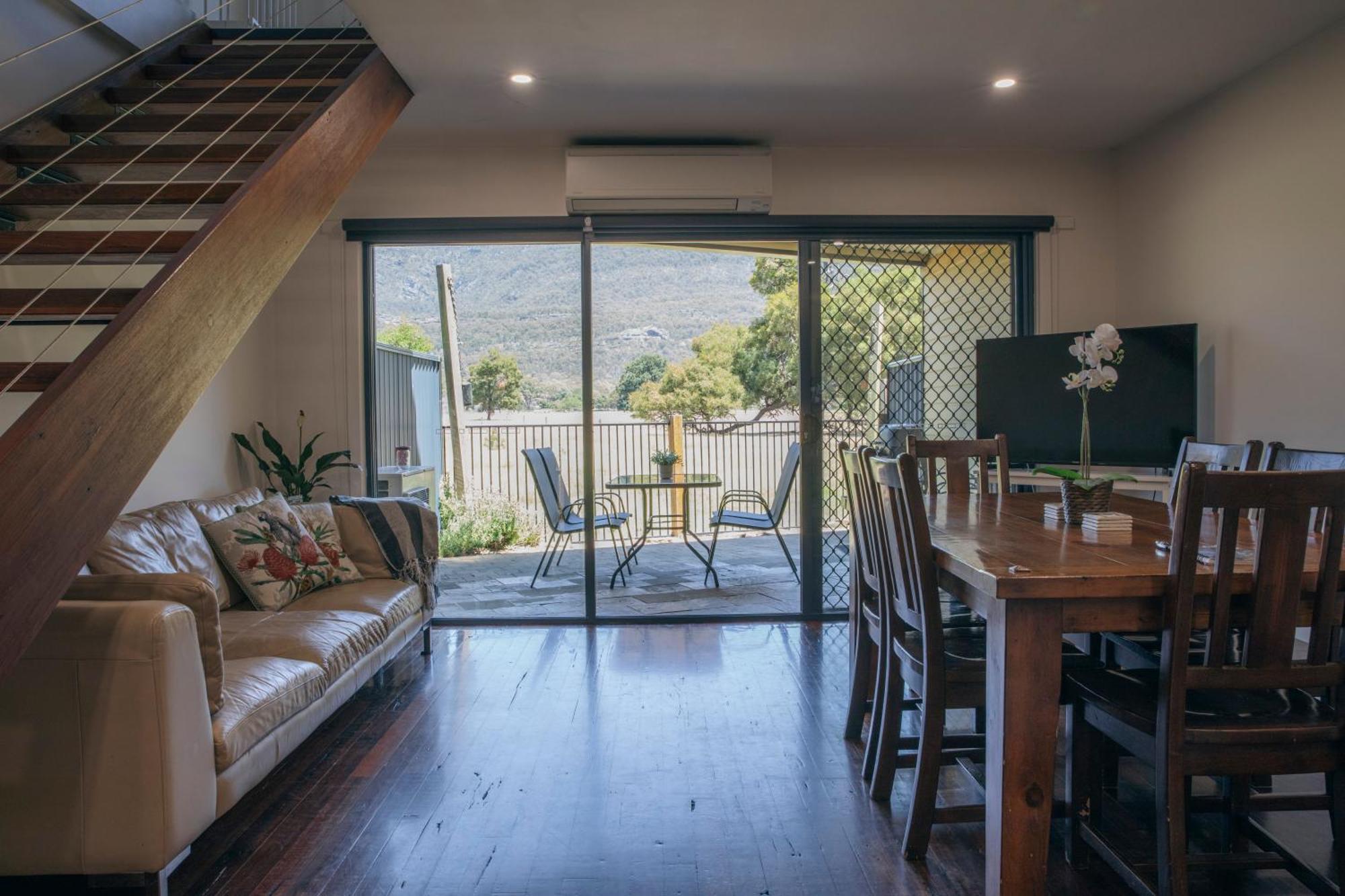 Townhouse Escape Halls Gap