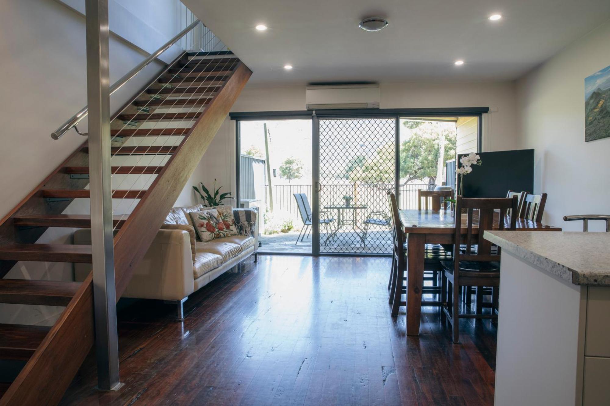 Townhouse Escape Villa *