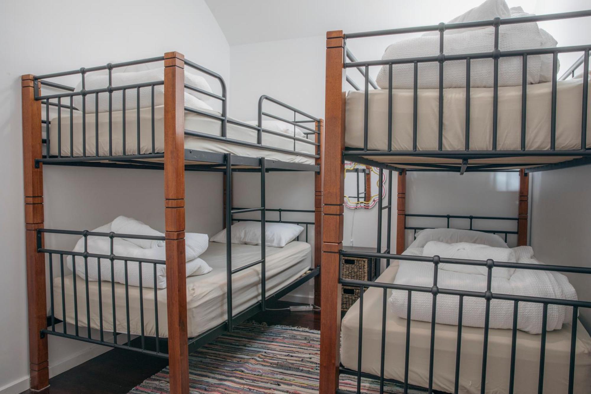 Townhouse Escape * Halls Gap