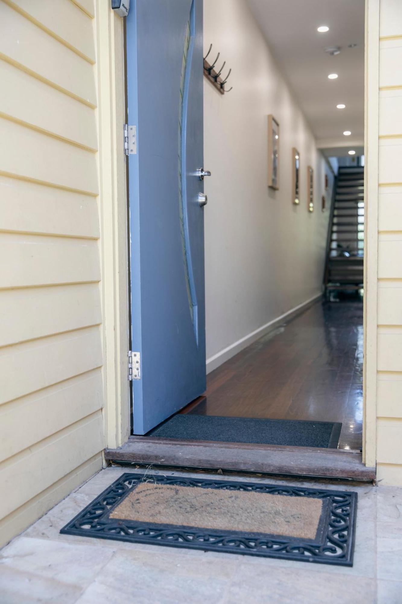 Townhouse Escape * Halls Gap